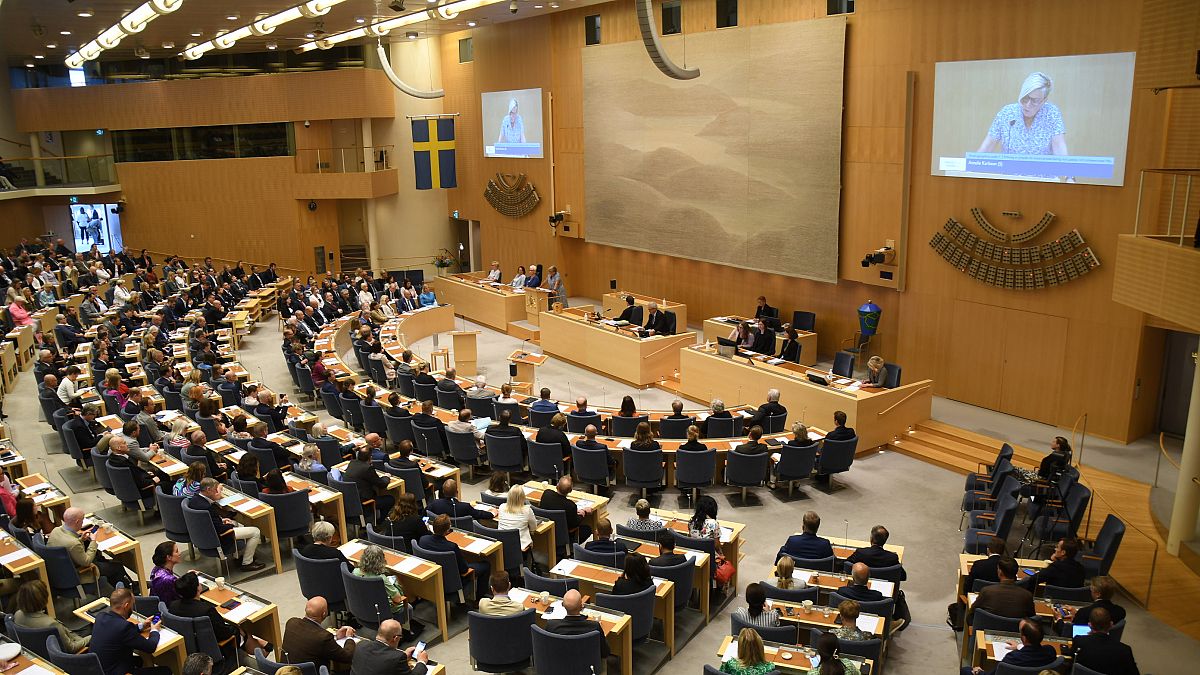 İsveç: Adalet Bakanı için verilen gensoru önergesi bir oy farkla kabul edilmedi 