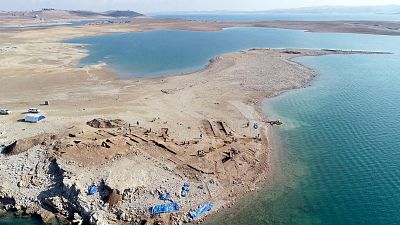 The archaeological site of Kemune in the dried-up area of the Mosul reservoir. The archaeological site of Kemune in the dried-up area of the Mosul reservoir.