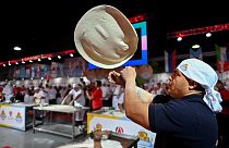 Ein Pizza-Bäcker während der 10. Pizza-Weltmeisterschaft in Buenos Aires, Argentinien
