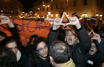 Donne protestano per il rispetto della legge sull'aborto