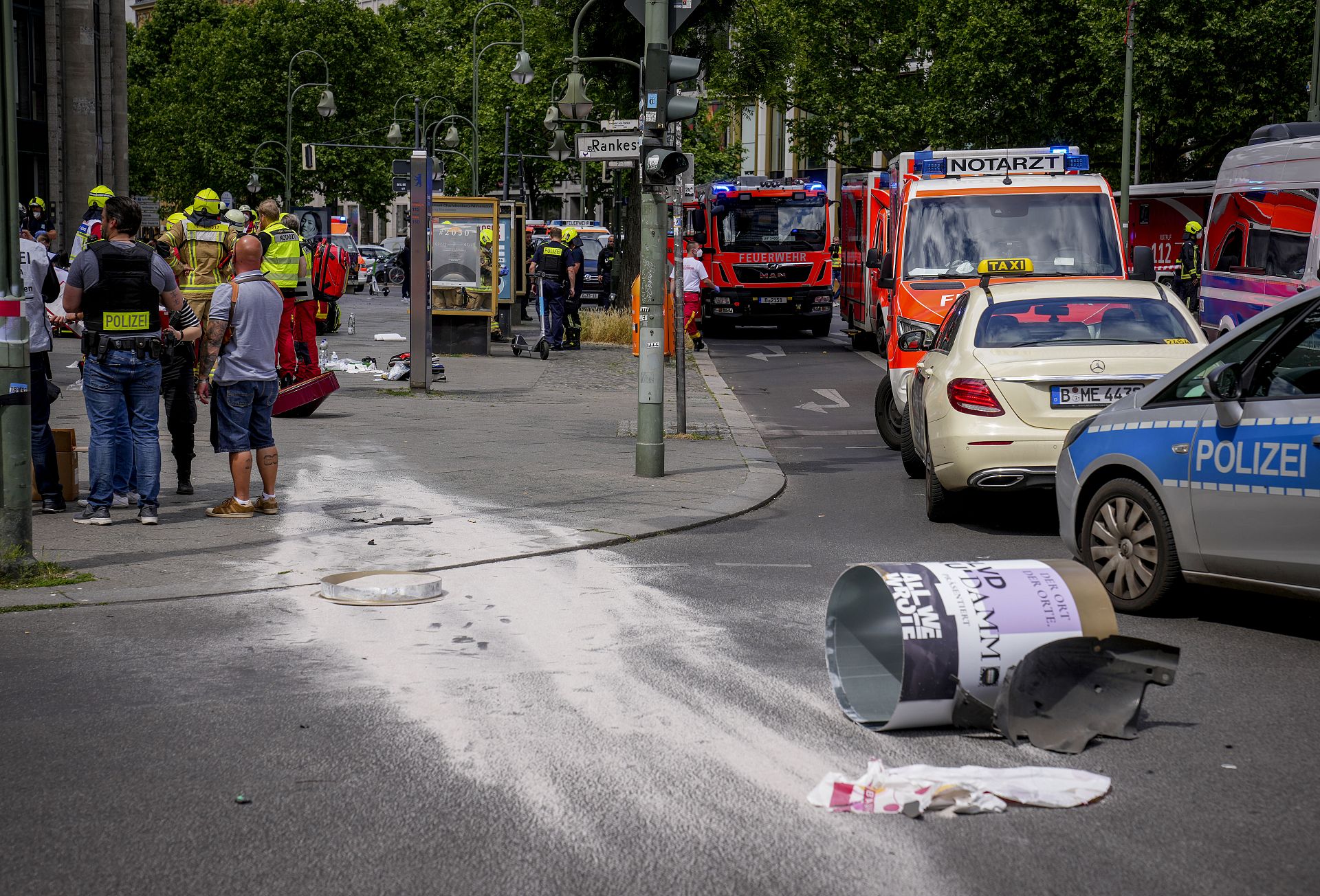 One Dead And Nine Injured After Vehicle Hits Pedestrians In Berlin ...