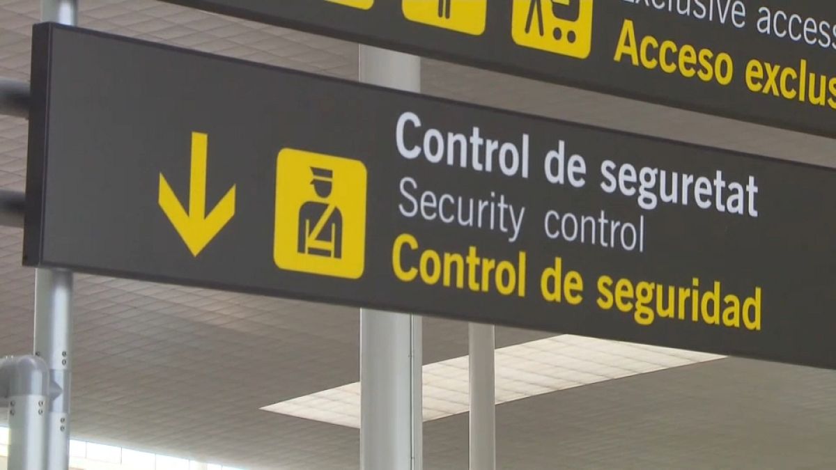 A l'aéroport de Madrid, les contrôles de sécurité