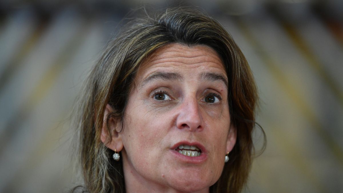 وزيرة الطاقة الإسبانية تيريزا ريبيرا