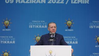 Cumhurbaşkanı Recep Tayyip Erdoğan İzmir'deki Ak Parti İzmir İl Danışma Meclisi Toplantısı'na katılarak konuşma yaptı.