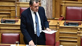Ο υπουργός Εθνικής Αμύνης Νικόλαος Παναγιωτόπουλος στη Βουλή