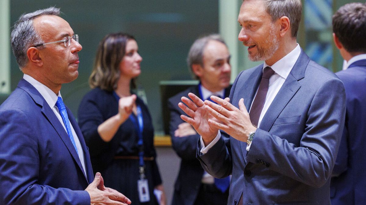 Ο Έλληνας υπουργός Οικονομικών Χρήστος ΣταΙκούρας με τον Γερμανό ομόλογό του σε παλαιότερη συνεδρίαση του eurogroup
