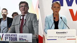 Jean-Luc Mélenchon, à gauche, et Elisabeth Borne, à droite, lors de leur prise de parole à l'issue des résultats du 1er tour des législatives française, le 12 juin 2022 .