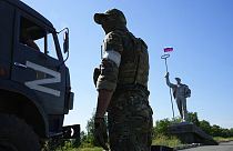 Un soldat russe à Marioupol, Ukraine occupée, le 12 juin 2022