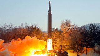 تجربة إطلاق صاروخ باليستي عابر للقارات من طراز هواسونغ -17 في 24 مارس 2022، في كوريا الشمالية