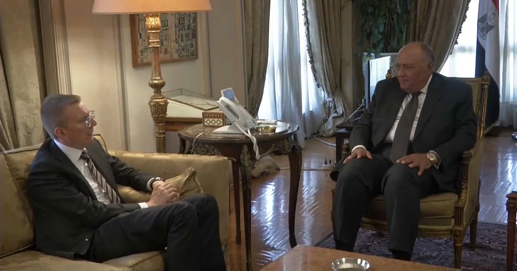 Ēģiptes un Latvijas ārlietu ministri pārrunā sadarbību enerģētikas jomā
