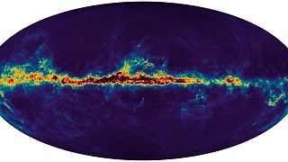 Cette carte montre la densité de matière interstellaire qui remplit la Voie lactée.