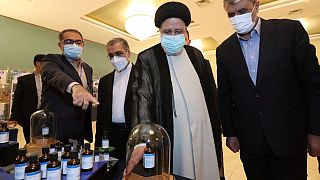 بازدید ابراهیم رئيسی از دست‌اوردهای هسته‌ای ایران
