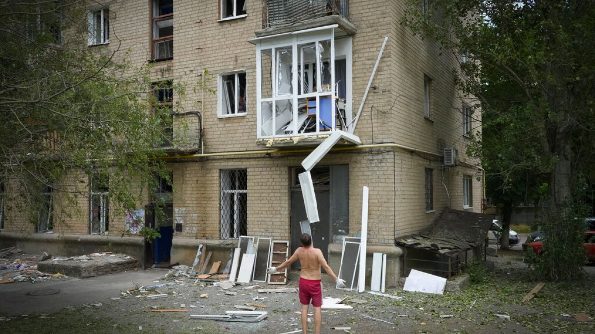 Après un bombardement russe, dans la ville de Bakhmut (région de Donetsk), le 13/06/2022
