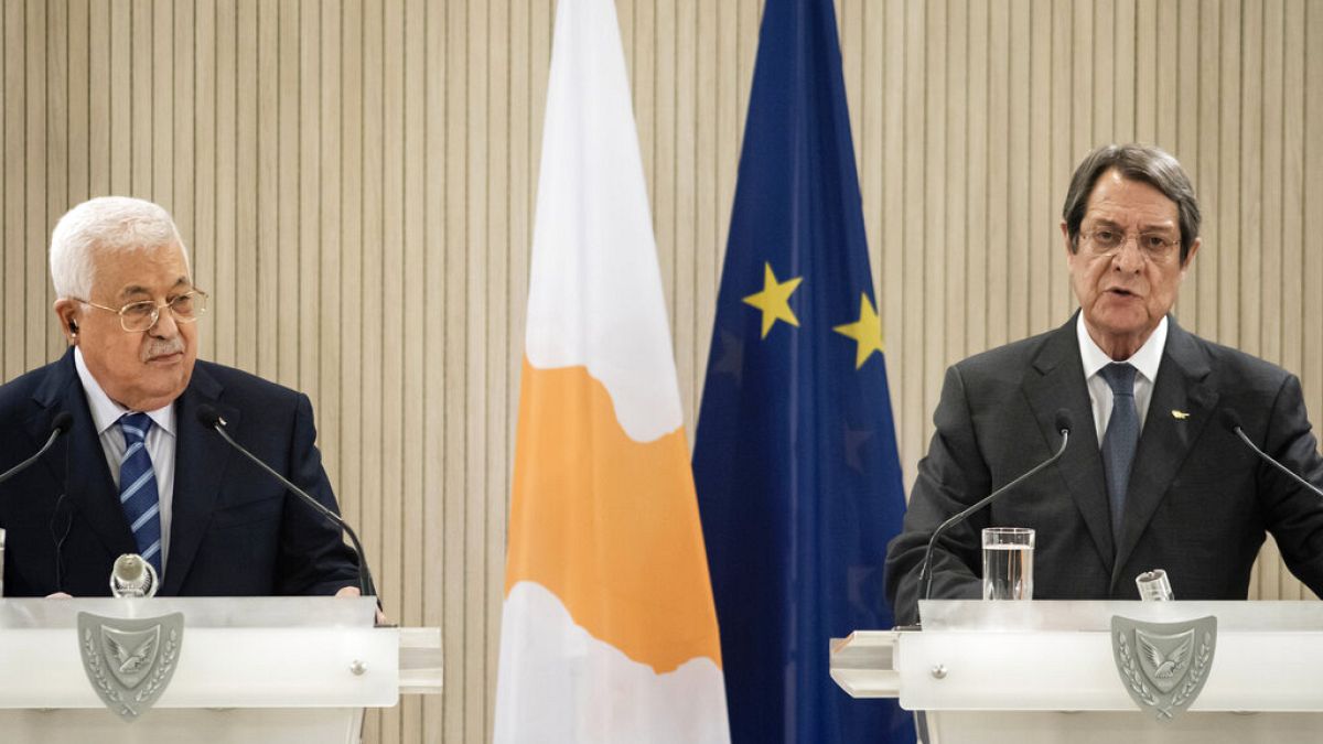 Ο πρόεδρος της Κυπριακής Δημοκρατίας Νίκος Αναστασιάδης και ο Παλαιστίνιος ηγέτης Μαχμούντ Αμπάς