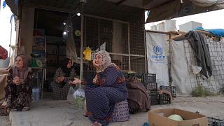 سوريون في مخيمات بالعرق متخوفون من أزمة غذاء تلوح في الأفق