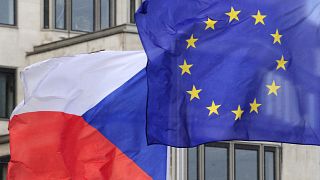 A Chéquia substitui França à frente da presidência semestral da União Europeia a 1 de julho