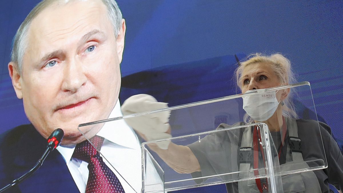 Выступление Владимира Путина на форуме в прошлом году