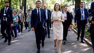 Le président français Emmanuel Macron et la présidente moldave Maia Sandu à Chisinau, en Moldavie, 15 juin 2022.