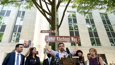 Changement du nom de la rue de l'ambassade d'Arabie Saoudite en hommage à Jamal Khashoggi, mercredi 15 juin 2022.