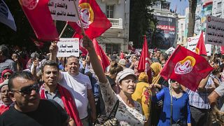 وقفة احتجاجية نظمها الاتحاد العام التونسي للشغل أمام مقره في تونس 16/06/2022