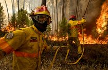 Pompiers portugais en pleine intervention en juin 2019 