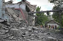 Kiev acusa Rússia de atacar civis em Lysychansk