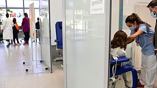 Centro de vacinação em Espanha (arquivo)