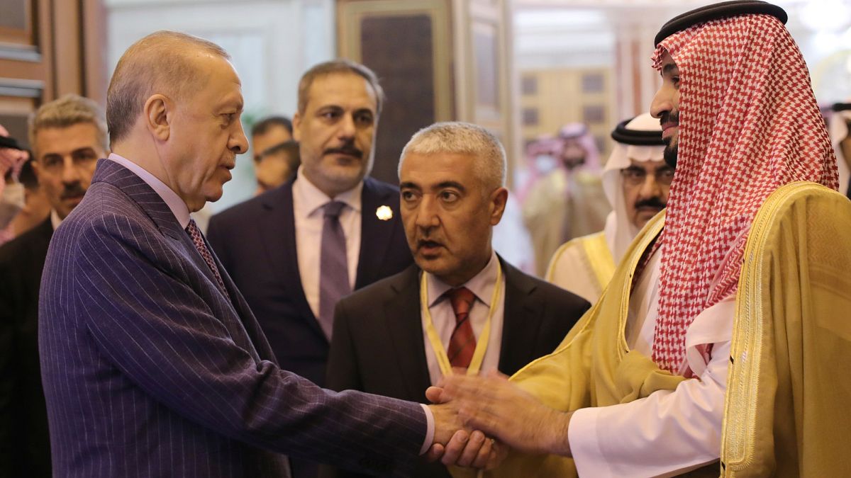 Cumhurbaşkanı Erdoğan, 29 Nisan'da Suudi Arabistan'a düzenlediği ziyarette Veliaht Prens Muhammed bin Selman ile görüşmüştü
