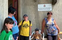خانواده پناهجوی اوکراینی که در ملک مصادره شده مافیا در ایتالیا اسکان داده شدند