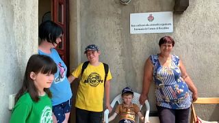 Los cinco miembros de la familia de Tetiana, refugiada ucraniana en Rescaldina, Italia