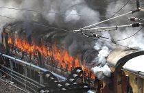  إضرام النار في قطارات بالهند مع احتدام الاحتجاجات على نظام التجنيد الجديد 