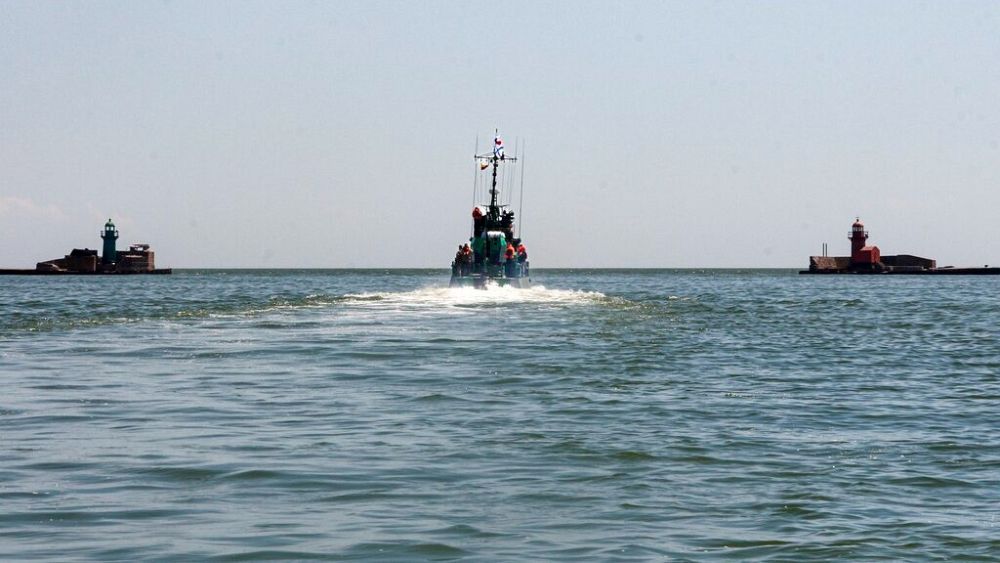 ukrainian-navy-claims-to-have-struck-russian-vessel-in-black-sea