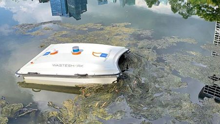 The WasteShark by RanMarine is designed to remove floating pollution such as plastics, algae and biomass from lakes, ponds, waterways and harbours.