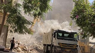 Building collapse in Cairo kills family of six
