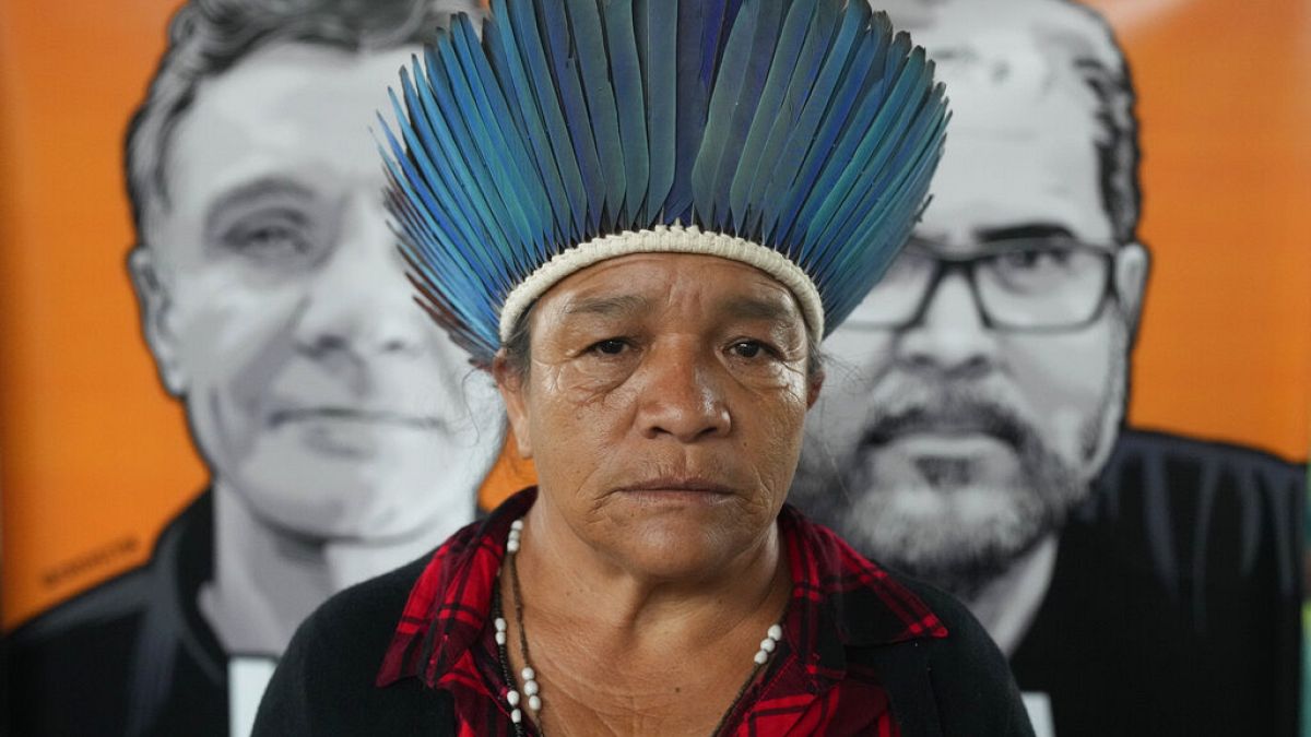 L'indigène guarani Maria Arapoty lors d'une manifestation à Sao Paulo suite au double meurtre en Amazonie, le 18 juin 2022