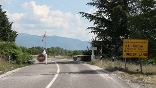 Punto di frontiera a Prespa tra Macedonia del Nord e Grecia