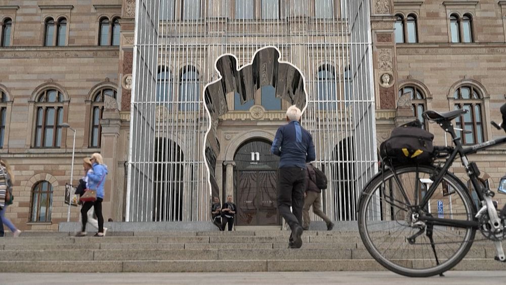 video-ai-weiwei-piece-arch-installed-in-central-stockholm