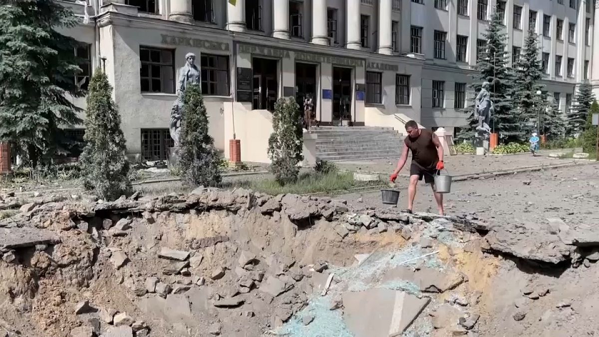 Russischer Militärschlag beschädigt Veterinärakademie in Charkiw