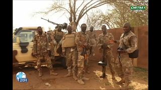 Tropas malienses desplazadas a la zona donde ha tenido lugar la matanza