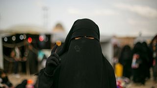 یک زن داعشی در اردوگاه الحول