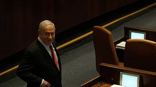 رئيس الوزراء الإسرائيلي السابق بنيامين نتنياهو بعد حضوره الجلسة الصيفية الأولى للكنيست، في القدس.
