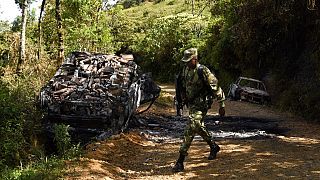 Kolumbiai katona egy leszámolás helyszínén