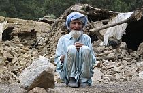 Uno de los afectados por el mortífero terremoto en la provincia de Paktika, en el este de Afganistán.