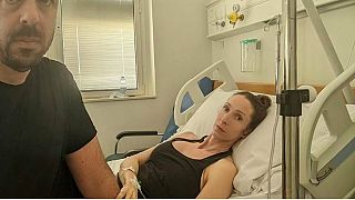 Andrea Prudente und Jay Weeldreyer in einem Krankenhaus in Malta