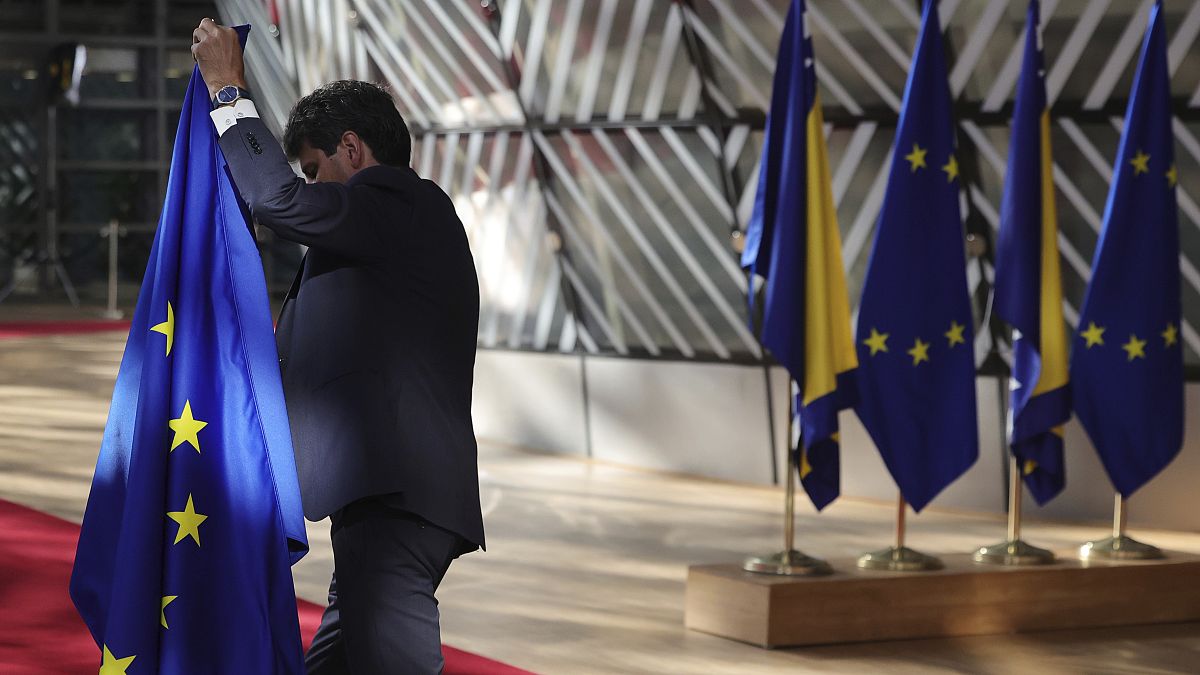 Нынешний саммит ЕС в Брюсселе называют историческим, так как страна может получить статус кандидата