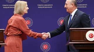 İngiltere Dışişleri bakanı Liz Truss ile Türk mevkidaşı Mevlüt Çavuşoğlu Ankara'da görüştü