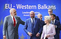 Edi Rama fontos uniós vezetők mellett Brüsszelben