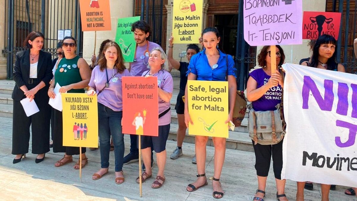 Abortuszpárti tüntetők Málta fővárosában, Vallettában