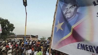 الكونغوليون يستقبلون رفات بطلهم الوطني باتريس لومومبا في مسقط رأسه.