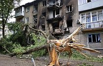 Повреждённый при обстреле жилой дом в Донецке. 22 июня 2022 г.